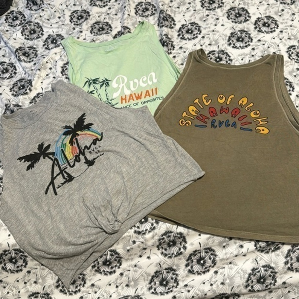 RVCA || Bundle of 3 Tank Tops!! (1S &2M)